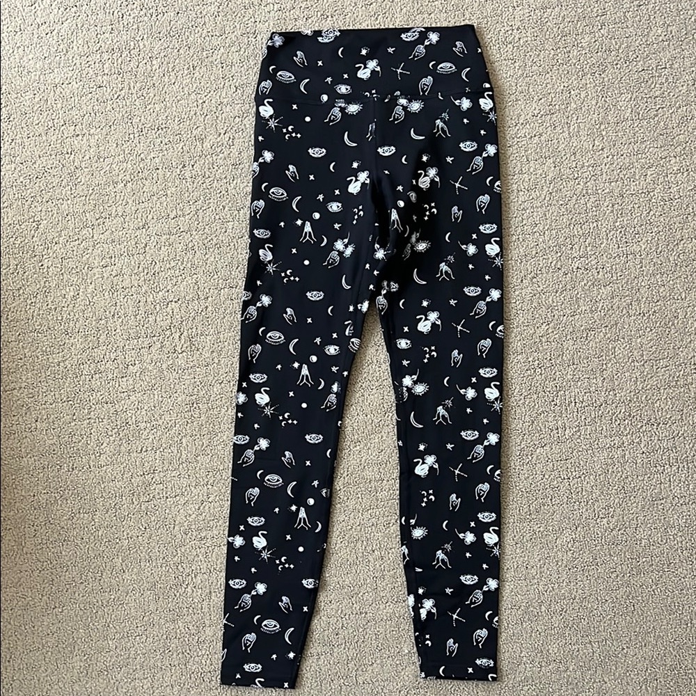 Women’s Black Patterned Leggings